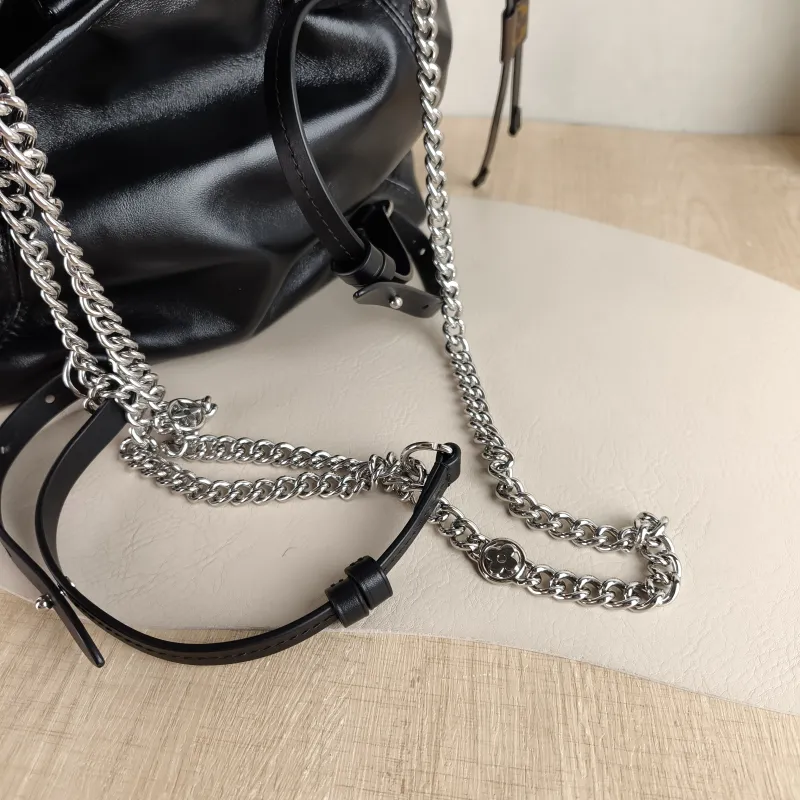 Louis Vuitton Backpack Off Duty Vibe Backpack Black SL ambskin One Size 24 × 10 × 25 cm — detail view 5 of 9
