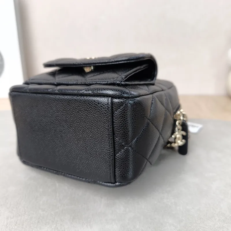 Chanel Backpack mini Backpack Collection Black Calfskin One Size13 × 9 × 18 cm — detail view 2 of 14