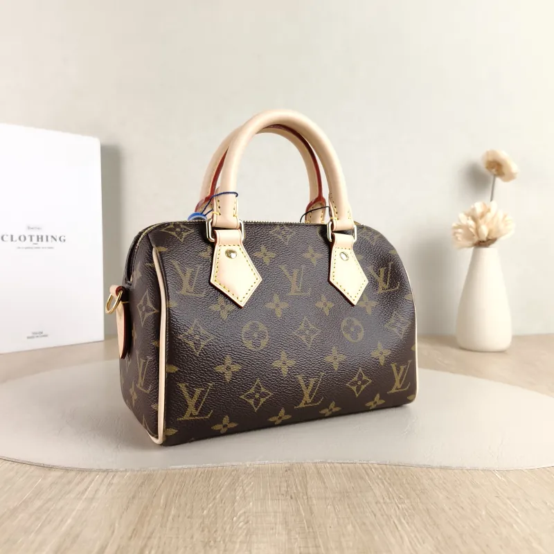 Louis Vuitton Crossbody Bag Speedy20 Shoulder Strap PVC Small 20.5 × 12 × 13.5 cm — cover view 4 of 5