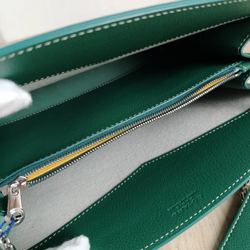 GOYARD Shoulder Bag Rouette Shoulder Bag Green ine Canvas Small 25.5 × 9 × 18 cm — detail view 8 of 10