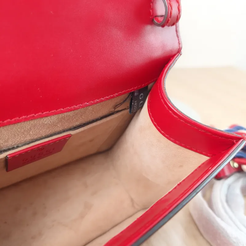 GUCCI Crossbody Bag Sylvie Edition Red Calfskinmini20 × 8 × 14 cm — detail view 3 of 12