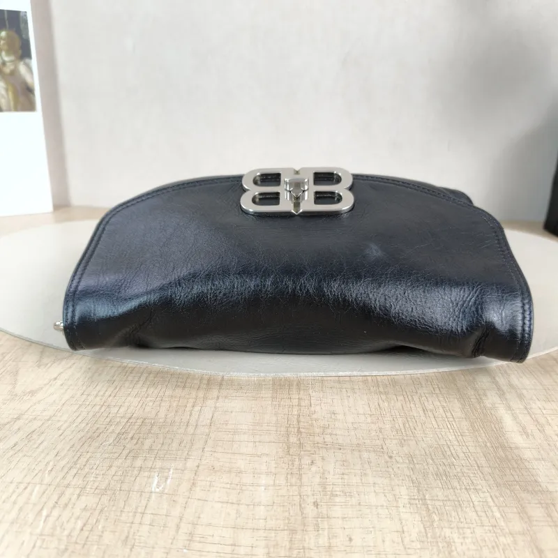 BALENCIAGA Crossbody Bag Crossbody Bag Calfskin One Size 23 × 3 × 14 cm — detail view 9 of 13