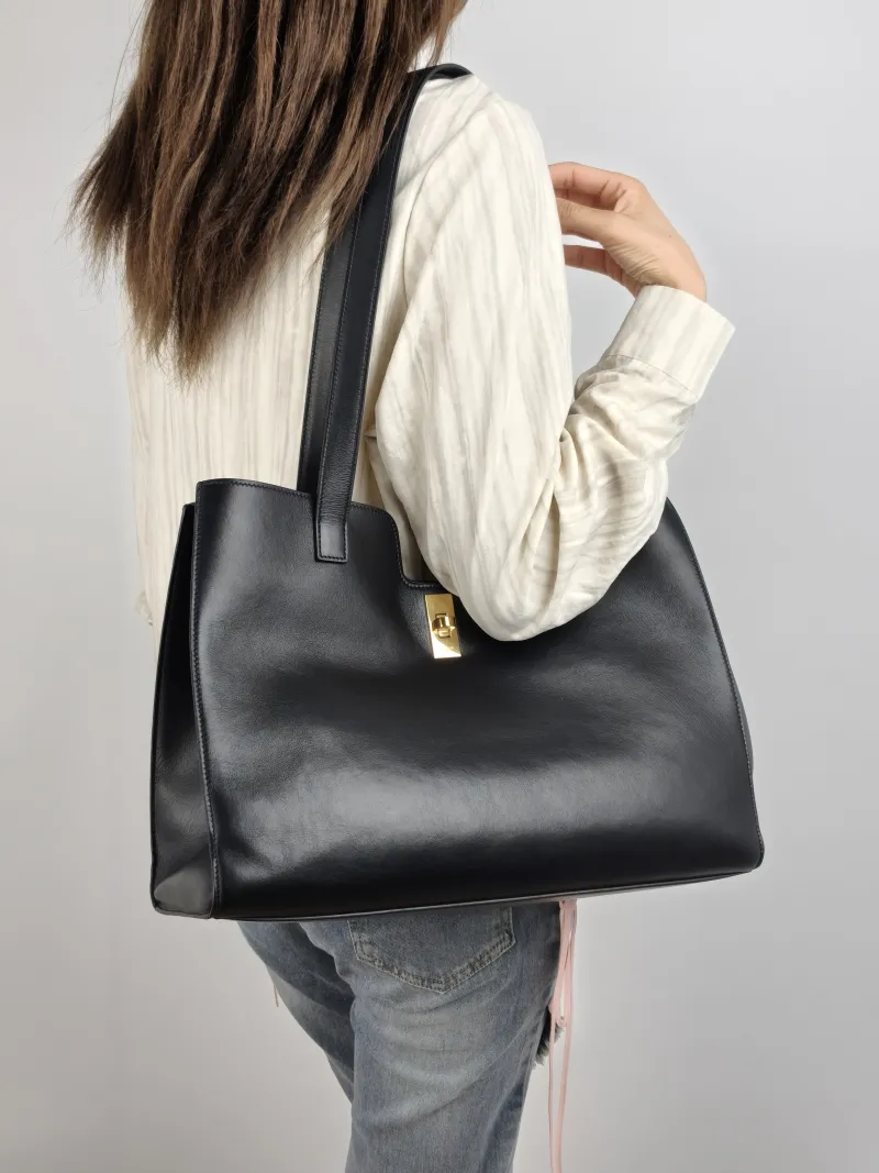 CELINE Shoulder Bag Cabas 16 Tote Bag Black Calfskin Large 37 × 14 × 26 cm — on-model view 1 of 2