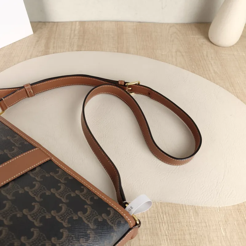 CELINE Crossbody Bag Triomphe Bucket Bag Monogram PVC Small22 × 13 × 26 cm — detail view 1 of 10
