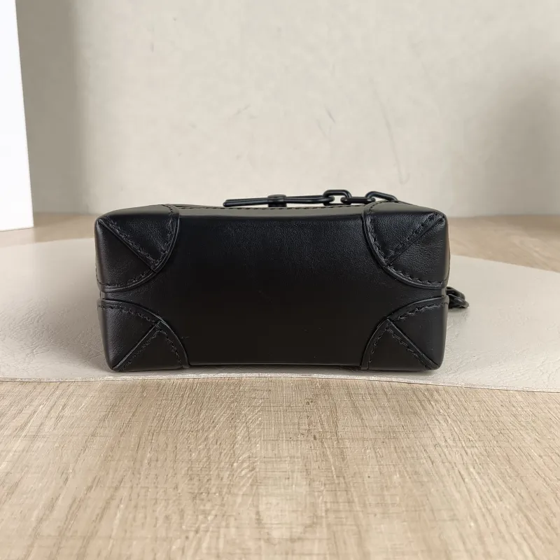 Louis Vuitton Crossbody Bag Nano Steamer Shoulder Bag Black Calfskinnano15 × 7 × 18 cm — cover view 2 of 5