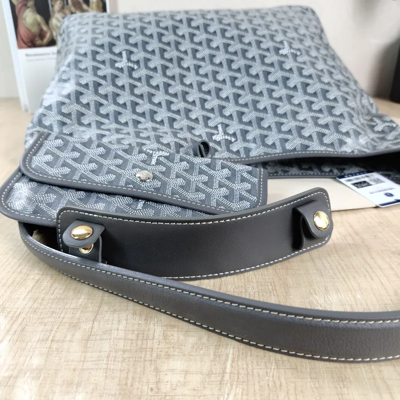 GOYARD Shoulder Bag Boheme Hobo​ Grey ine Canvas Small 43 × 14 × 27 cm — detail view 15 of 15