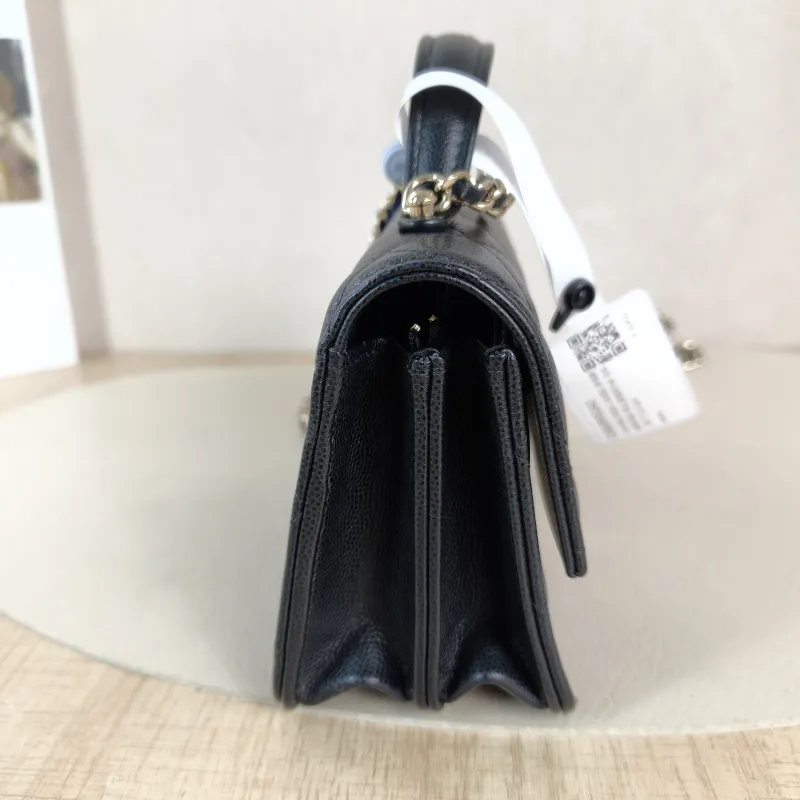 Chanel Crossbody Bag Black Grained Calfskin One Size 19 × 7 × 11.5 cm — detail view 9 of 12