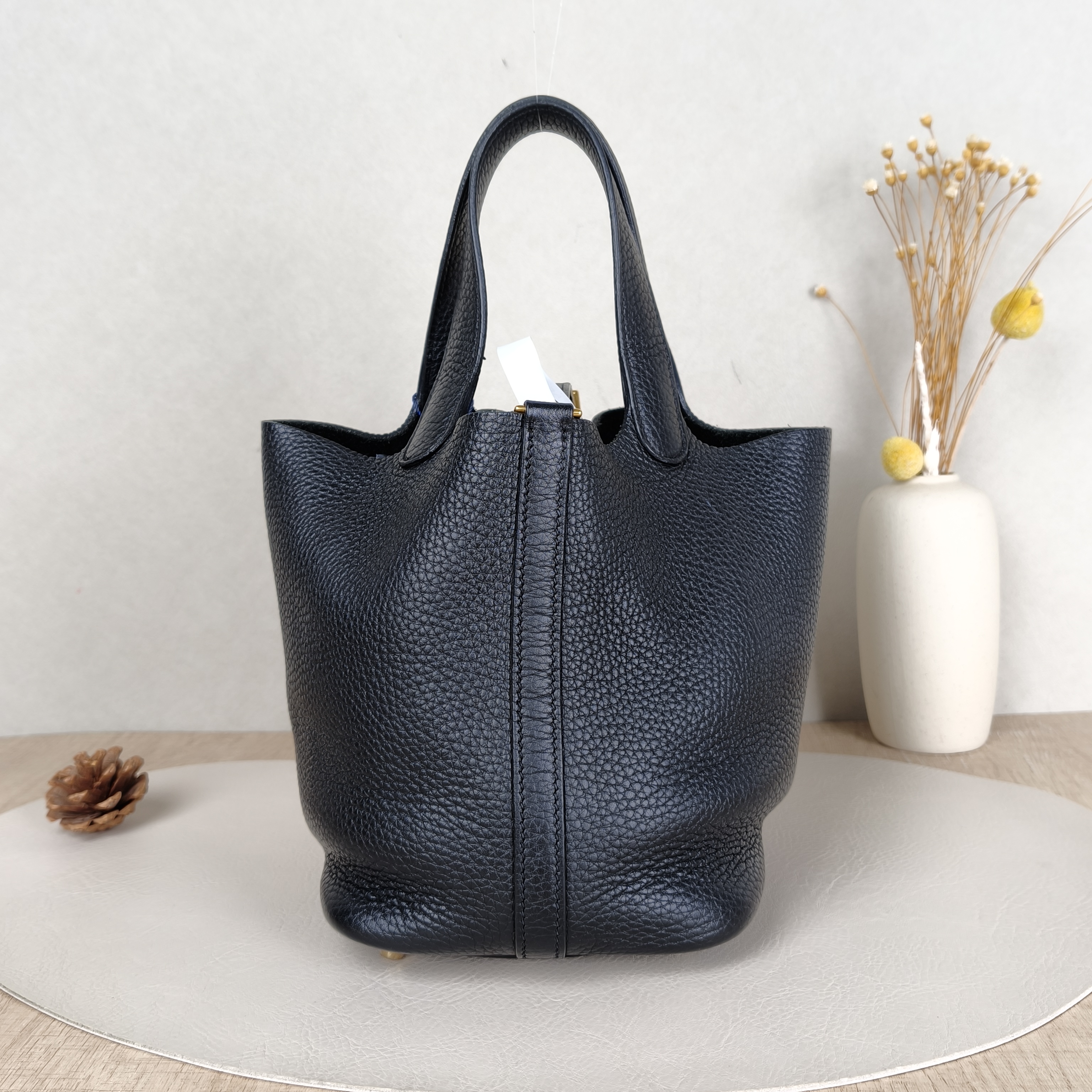 Hermès Top Handle Bag Picotin Lock 18 18 Small18 × 13 × 18 cm — cover view 4 of 5