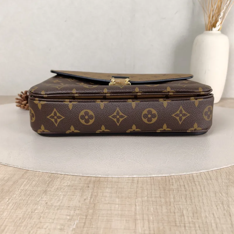 Louis Vuitton Crossbody Bag Pochette Métis Monogram Colorblock PVC Medium 25 × 7 × 19 cm — cover view 2 of 5