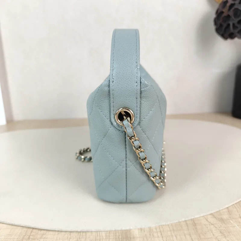 Chanel Crossbody Bag Crossbody Bag Blue Grained Calfskin One Size 21.5 × 7.5 × 19 cm — detail view 2 of 12