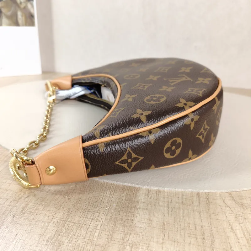 Louis Vuitton Crossbody Bag Loop Monogram PVC Small 23 × 6 × 13 cm — detail view 8 of 10