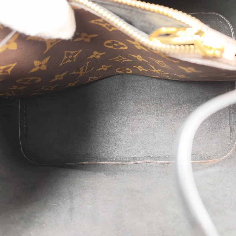 Louis Vuitton Shoulder Bag NÉONOÉ Bucket Bag Black PVC Medium 26 × 17.5 × 26 cm — detail view 3 of 9
