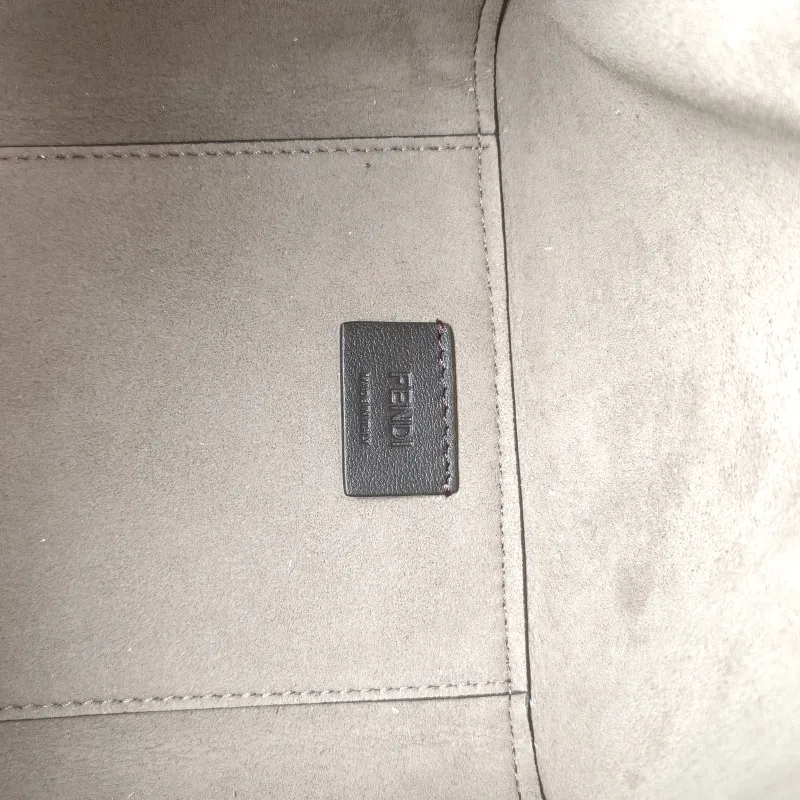 FENDI Crossbody Bagorigami Grey Calfskinmini18.5 × 15 × 15 cm — detail view 11 of 11