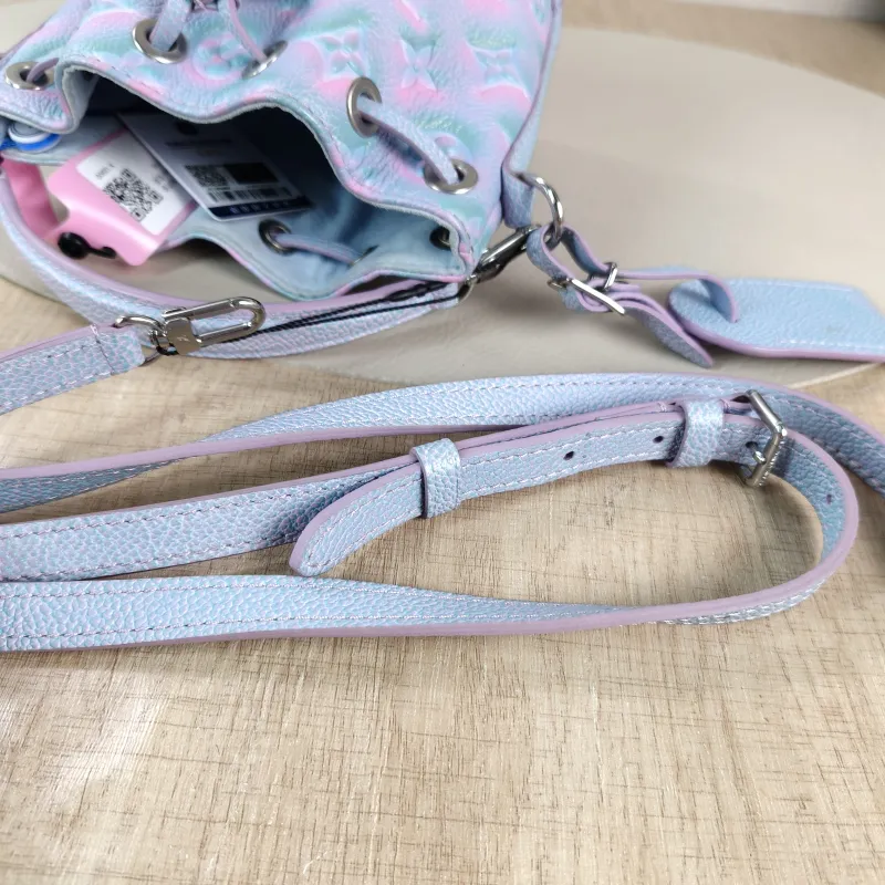 Louis Vuitton Shoulder Bag NANO NOÉ Bucket Bag Nano Collection Calfskin nano 13 × 10 × 16 cm — detail view 2 of 10