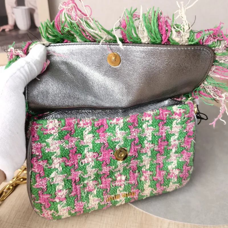 Miumiu Shoulder Bag Green 20 × 5.5 × 14 cm — detail view 5 of 12