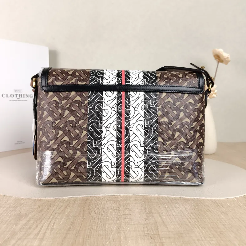 BURBERRY Crossbody Bag note Messenger Bag Colorblock PVC One Size 25 × 8 × 18 cm — cover view 3 of 5