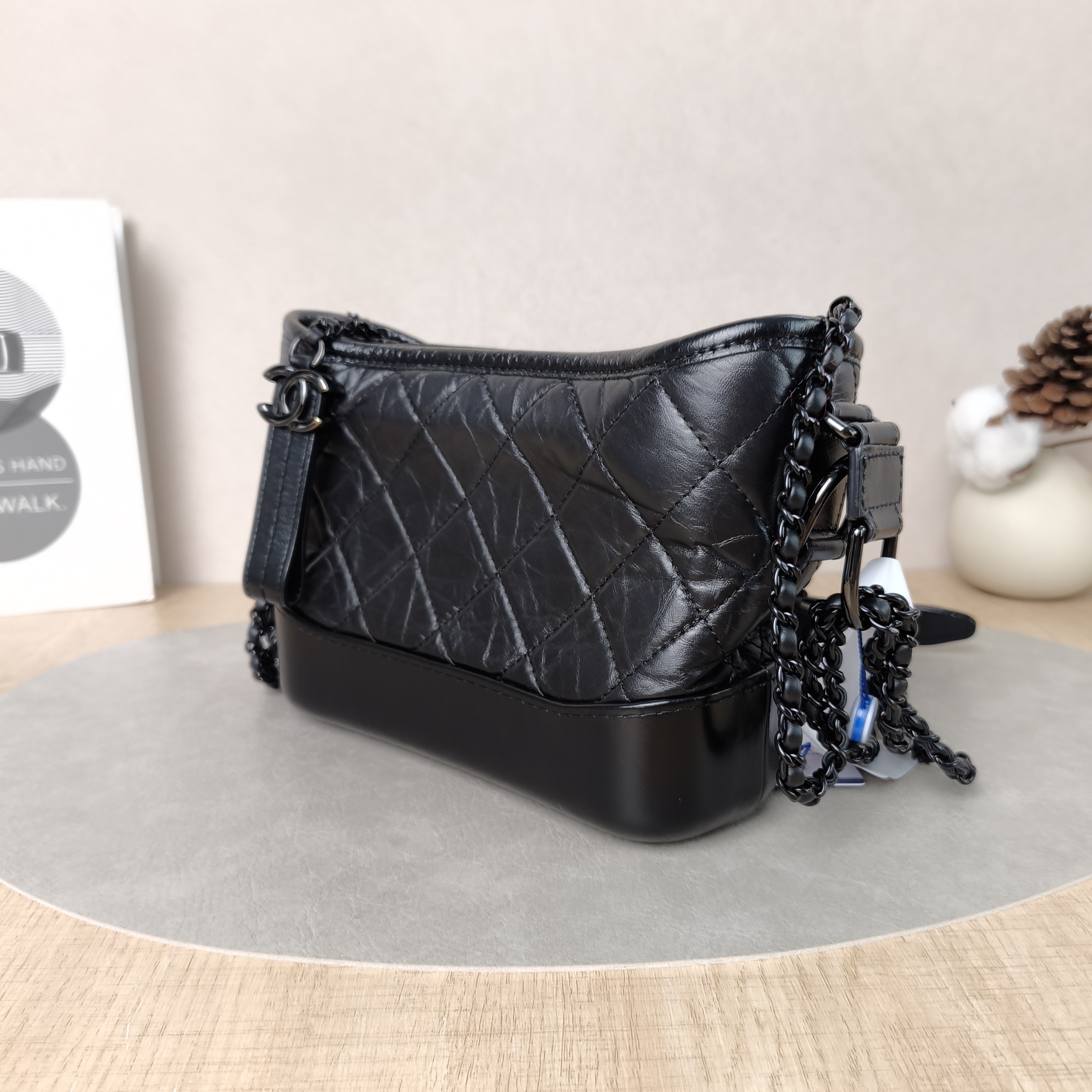 Chanel Crossbody Bag Gabrielle Gabrielle Bagsoblack Black Calfskin Small20 × 8 × 15 cm — cover view 4 of 5