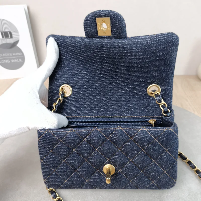Chanel Crossbody Bag Classic Flap Large Mini CF Mini Navy mini 20 × 6 × 12 cm — detail view 8 of 12