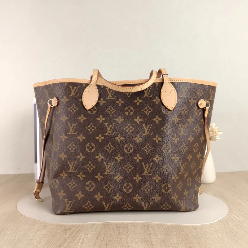Louis Vuitton Shoulder Bag Neverfull Monogram PVC Medium 31 × 14 × 28 cm