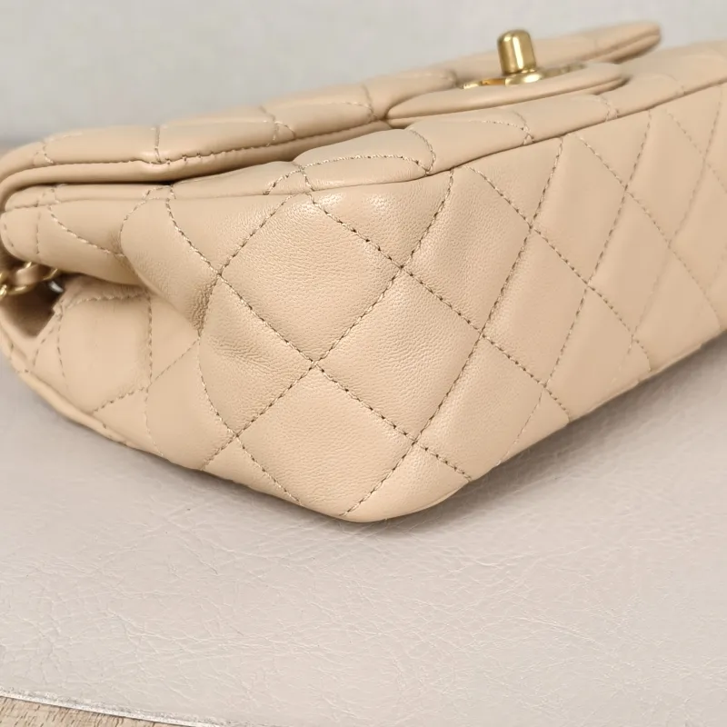 Chanel Crossbody Bag mini Lambskin mini20 × 6 × 12 cm — detail view 11 of 14