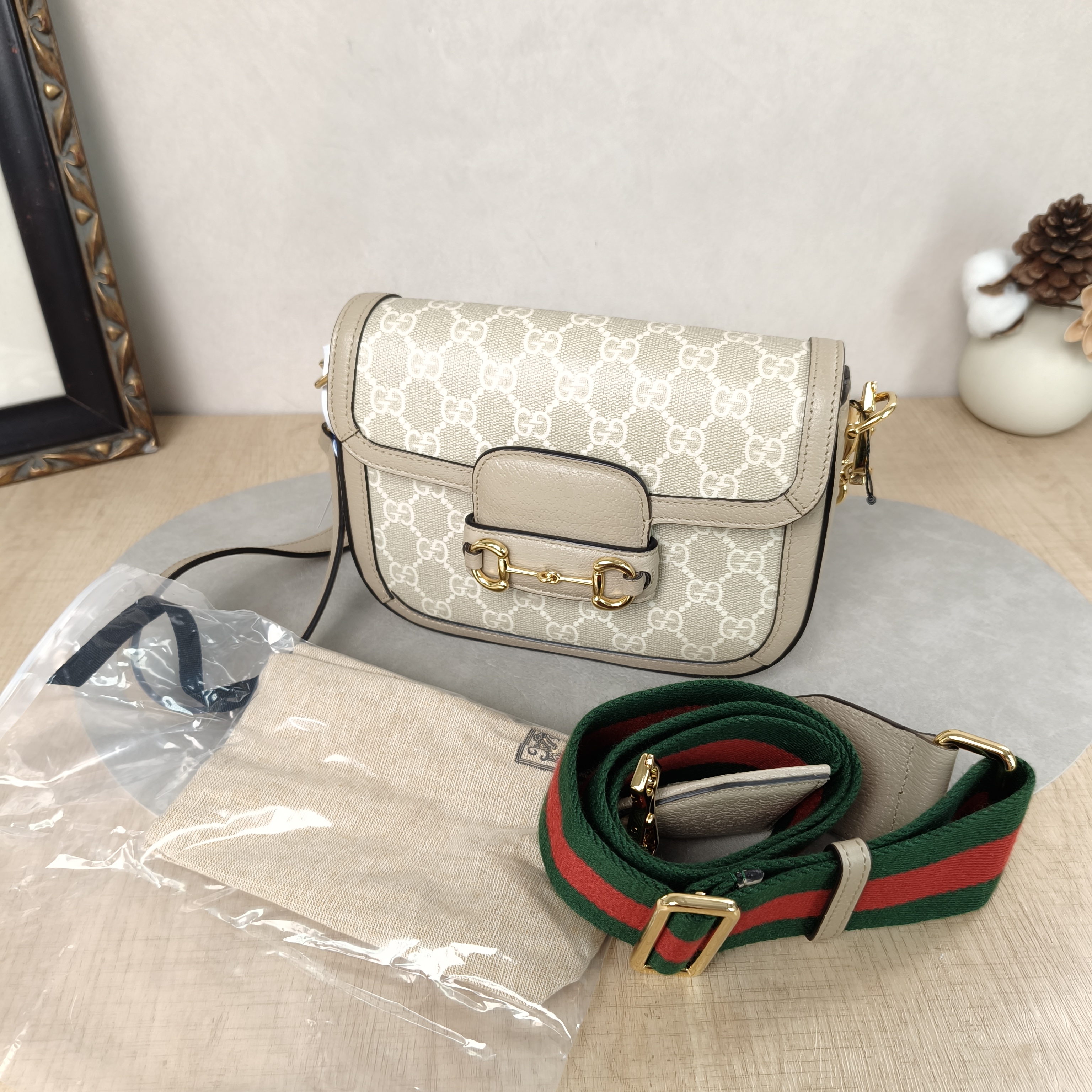 GUCCI Crossbody Bag Horsebit 1955 Horsebit Small White Monogram PVC Small20.5 × 5 × 14.5 cm — cover view 5 of 6