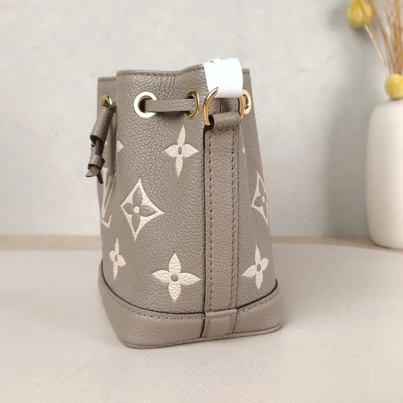 Louis Vuitton Crossbody Bag NANO NOÉ Bucket Bag Nano · White Empreinte Embossed Calfskin nano 13 × 10 × 16 cm — detail view 9 of 9