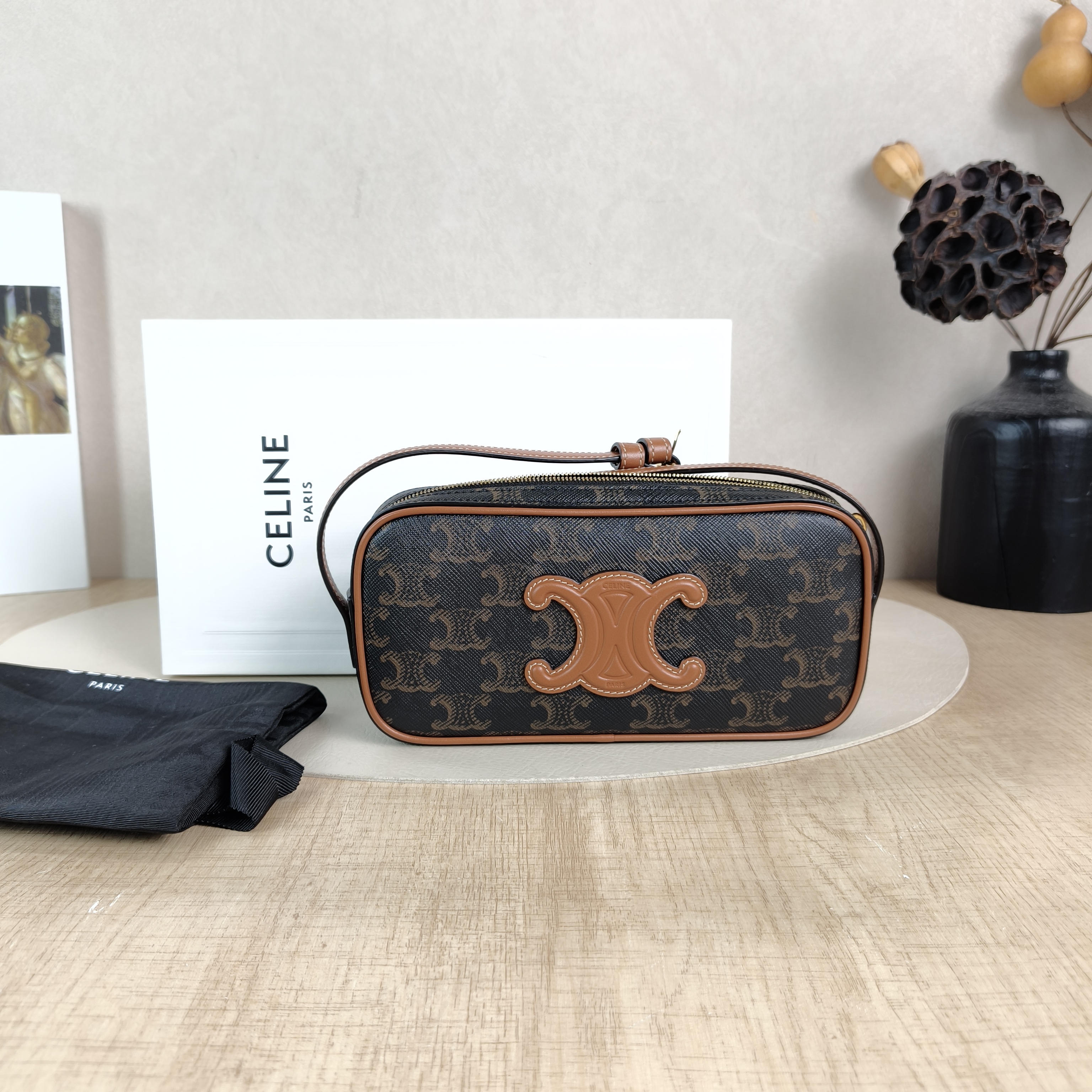 CELINE Shoulder Bag Shoulder Bag Monogram PV Cmini19 × 3.5 × 9 cm — cover view 3 of 6
