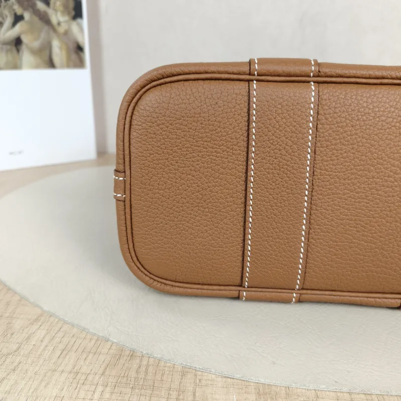 Hermès Top Handle Bag Neo Garden 23 Mini Negonda Calfskin Mini 23 × 10 × 16 cm W — detail view 6 of 9
