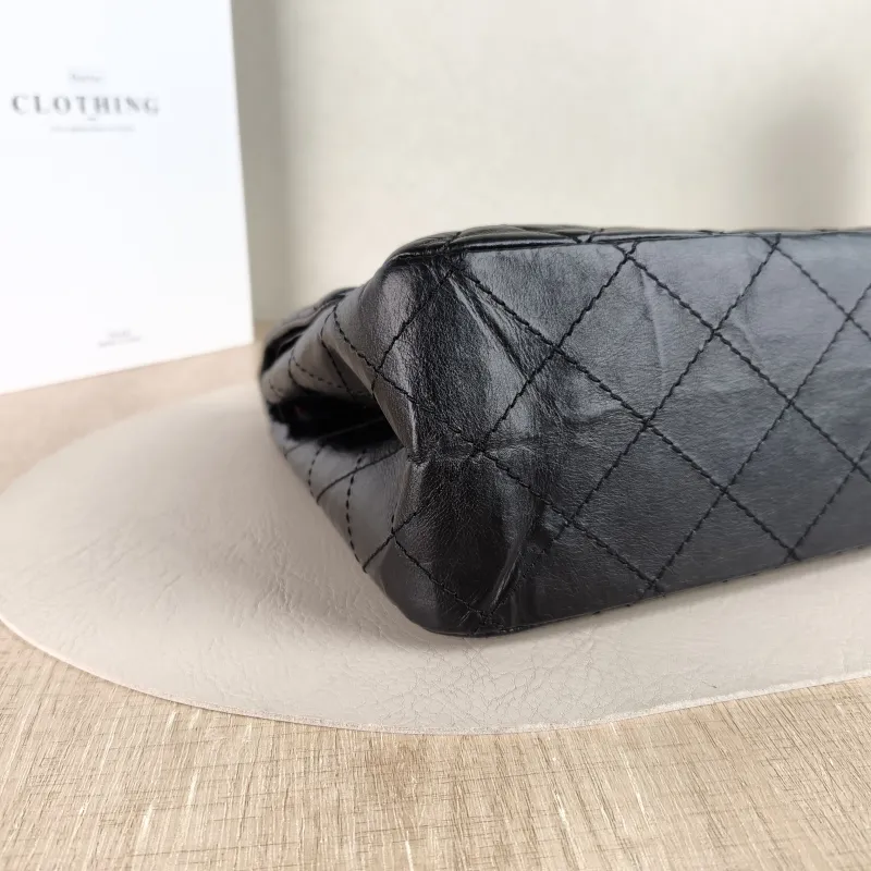 Chanel Shoulder Bag 2.55 Black Calfskin Large 31.5 × 10 × 20 cm 13 — detail view 6 of 13