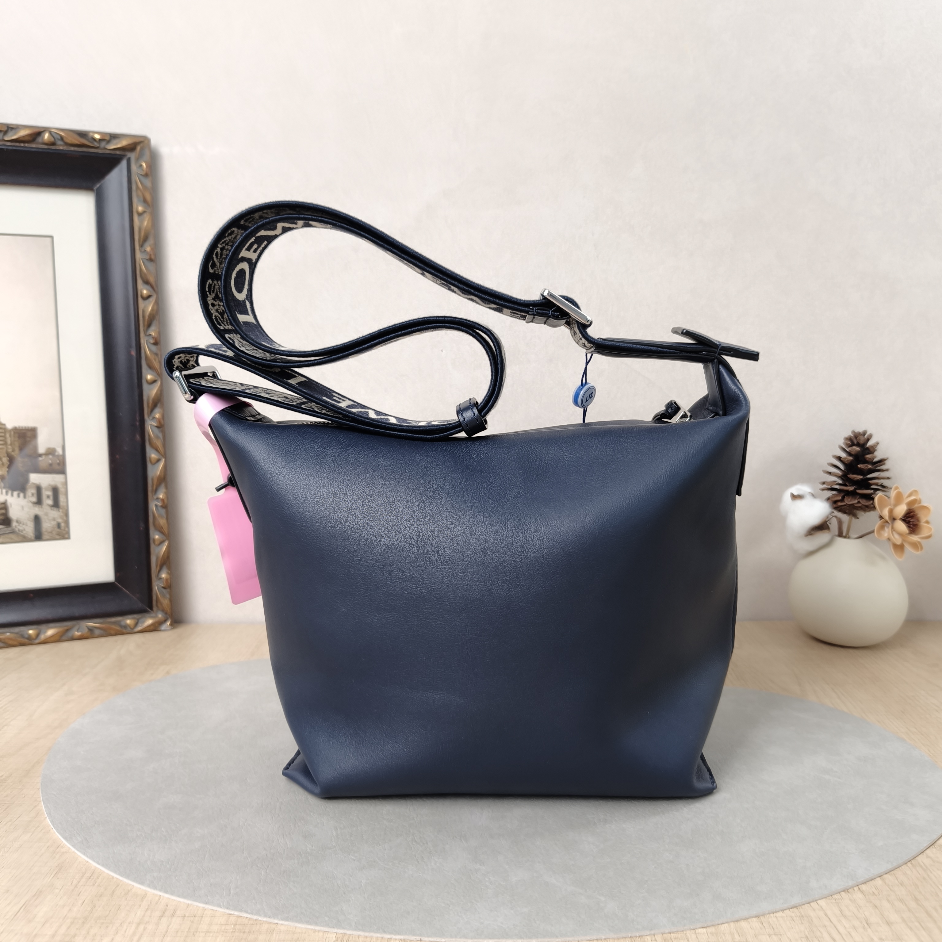 LOEWE Crossbody Bag cubi Crossbody Bag Calfskin Small29.5 × 10.5 × 22 cm
