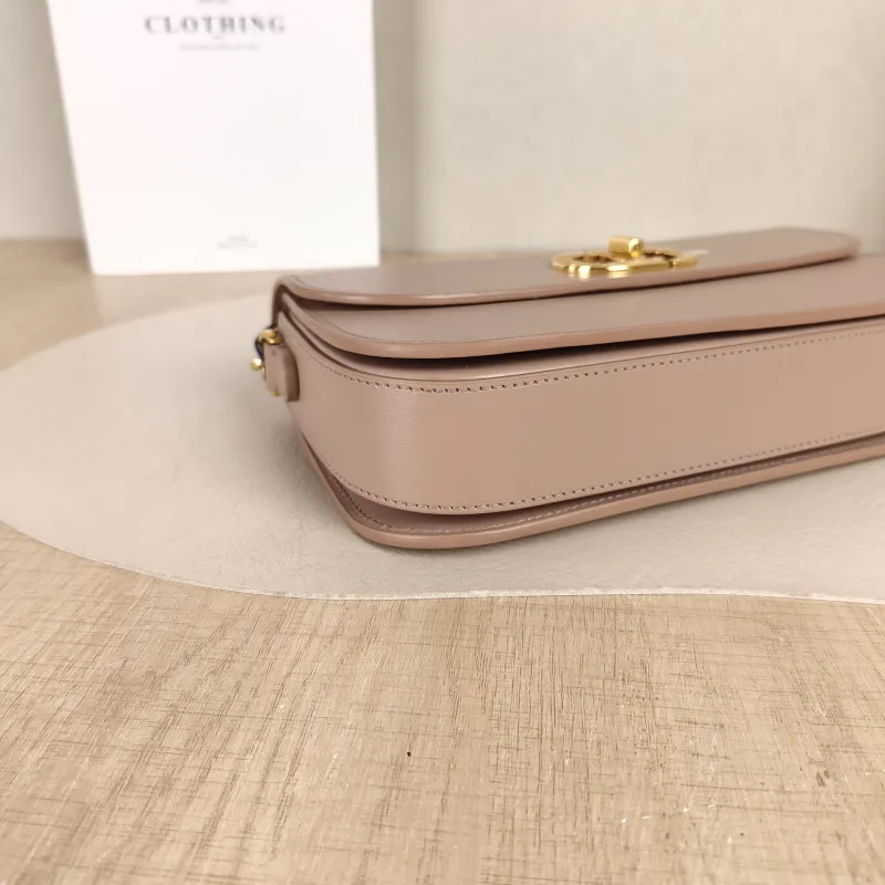 DIOR Crossbody Bag30Montaigne 30 Avenue Calfskin One Size23 × 6.5 × 13 cm — detail view 7 of 14