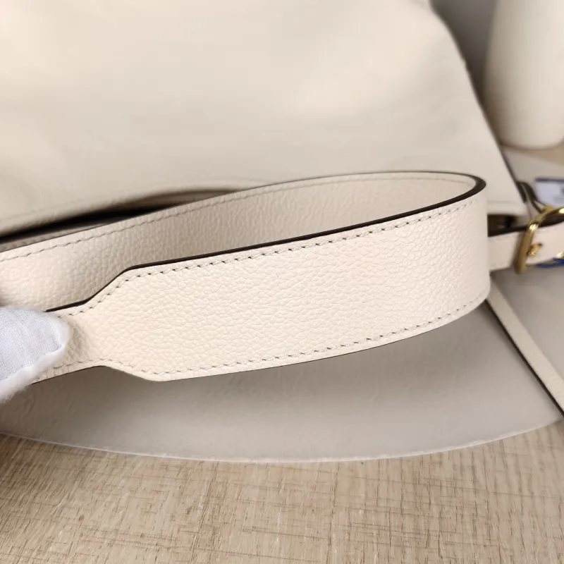 Louis Vuitton Crossbody Bag Carryall White Calfskin Small 29.5 × 12 × 24 cm — detail view 2 of 12