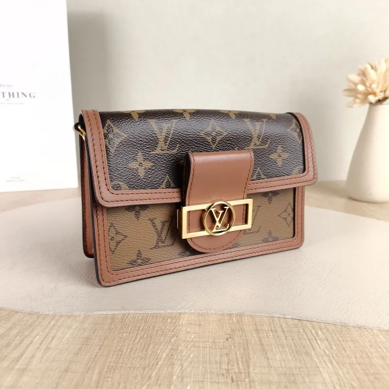 Louis Vuitton Crossbody Bag Dauphine Monogram PVC Mini 20 × 9 × 15 cm — cover view 4 of 6