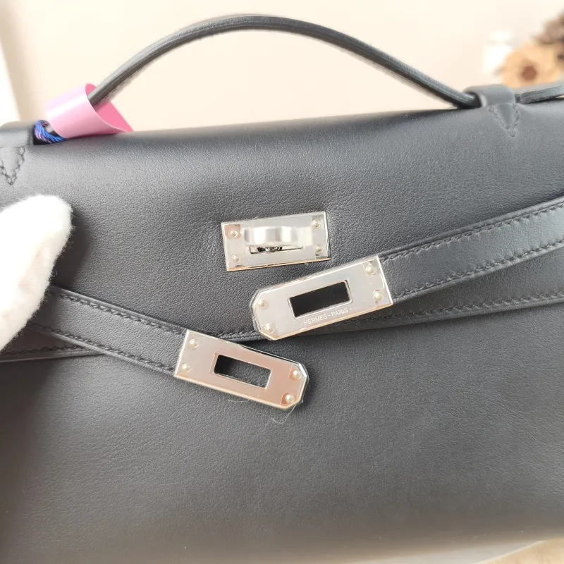 Hermès Top Handle Bag Mini kelly 89Black Swift Calfskin One Size 22 × 7 × 13 cm B — detail view 5 of 10