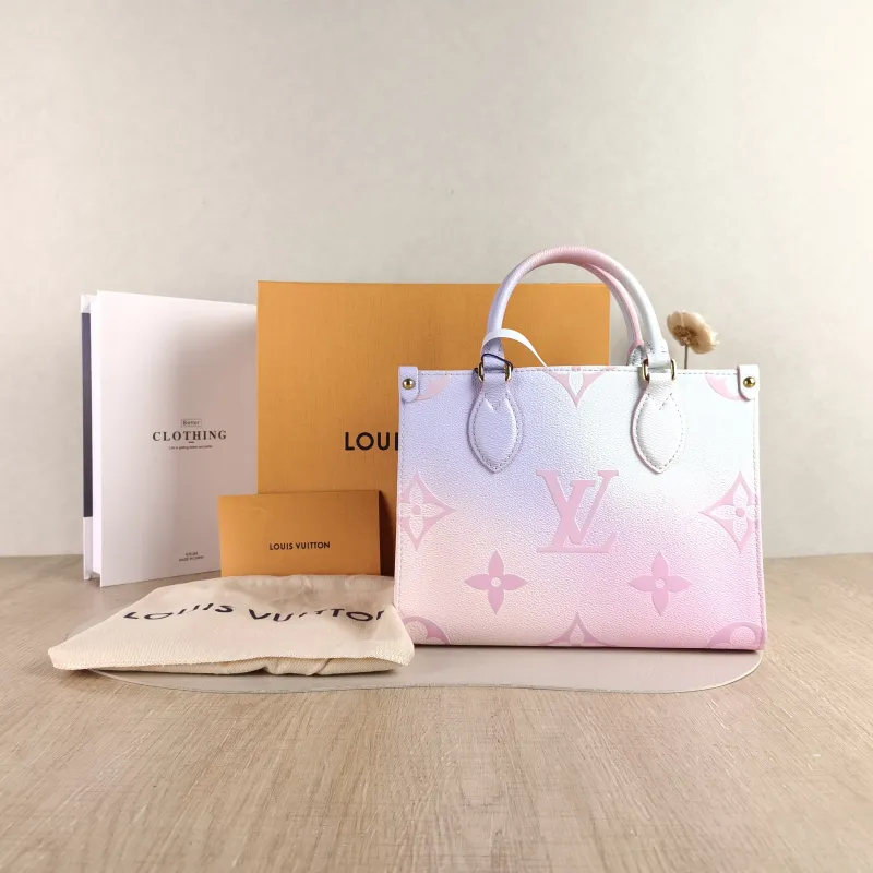 Louis Vuitton Top Handle Bag Onthego Calfskin Small 25 × 11.5 × 19 cm — cover view 3 of 6