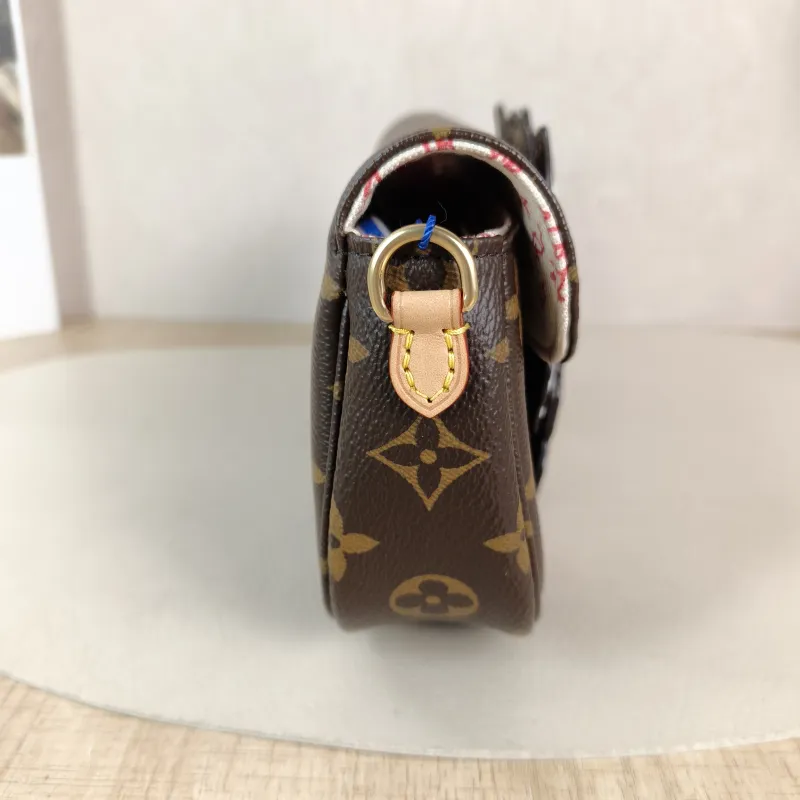Louis Vuitton Crossbody Bag IVY Monogram PVC Small 23.5 × 4.3 × 12 cm — detail view 11 of 11