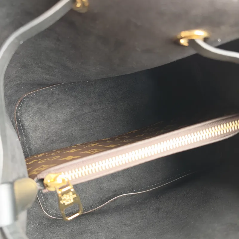 Louis Vuitton Shoulder Bag NÉONOÉ Bucket Bag Black PVC Medium 26 × 17.5 × 26 cm — detail view 9 of 9