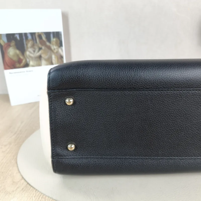 Chanel Shoulder Bag Neo Executive Tote Tote Bag Black Grained Calfskin 36 × 14 × 23 cm 24 — detail view 5 of 11
