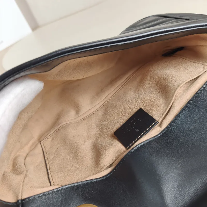 GUCCI Crossbody Bag GG Marmont Small Marmont 22 Black CC alfskin Small 22 × 6 × 13 cm — detail view 8 of 13