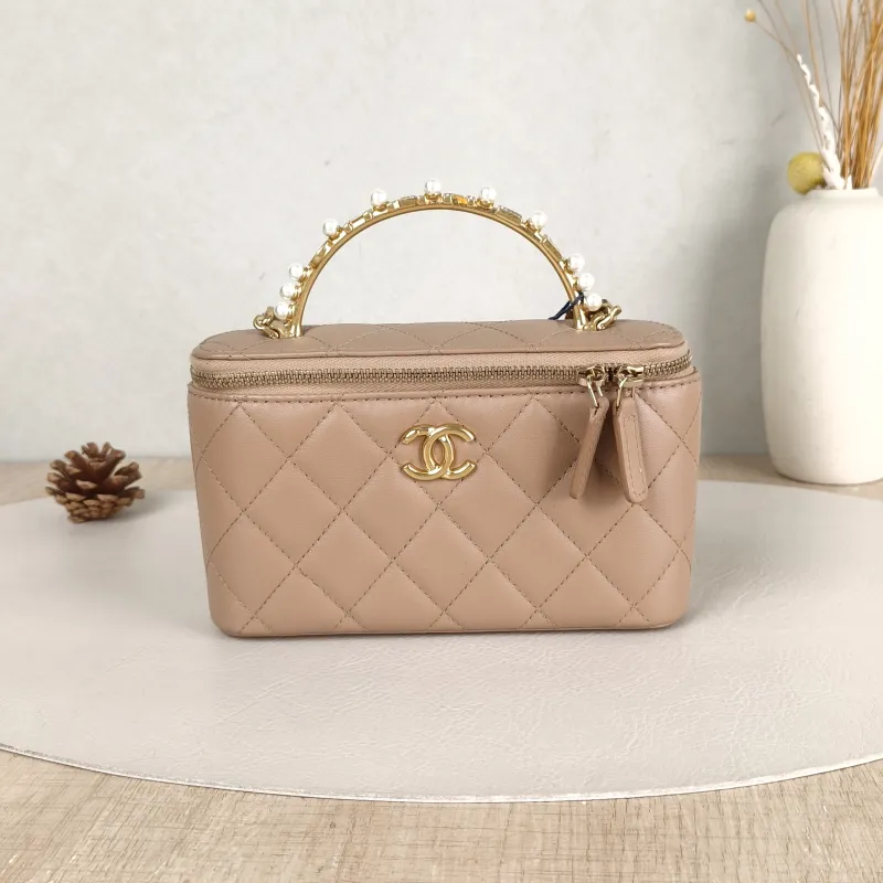 Chanel Crossbody Bag Pearl Box Crossbody Bag Taupe Lambskin One Size16.5 × 4 × 10.5 cm