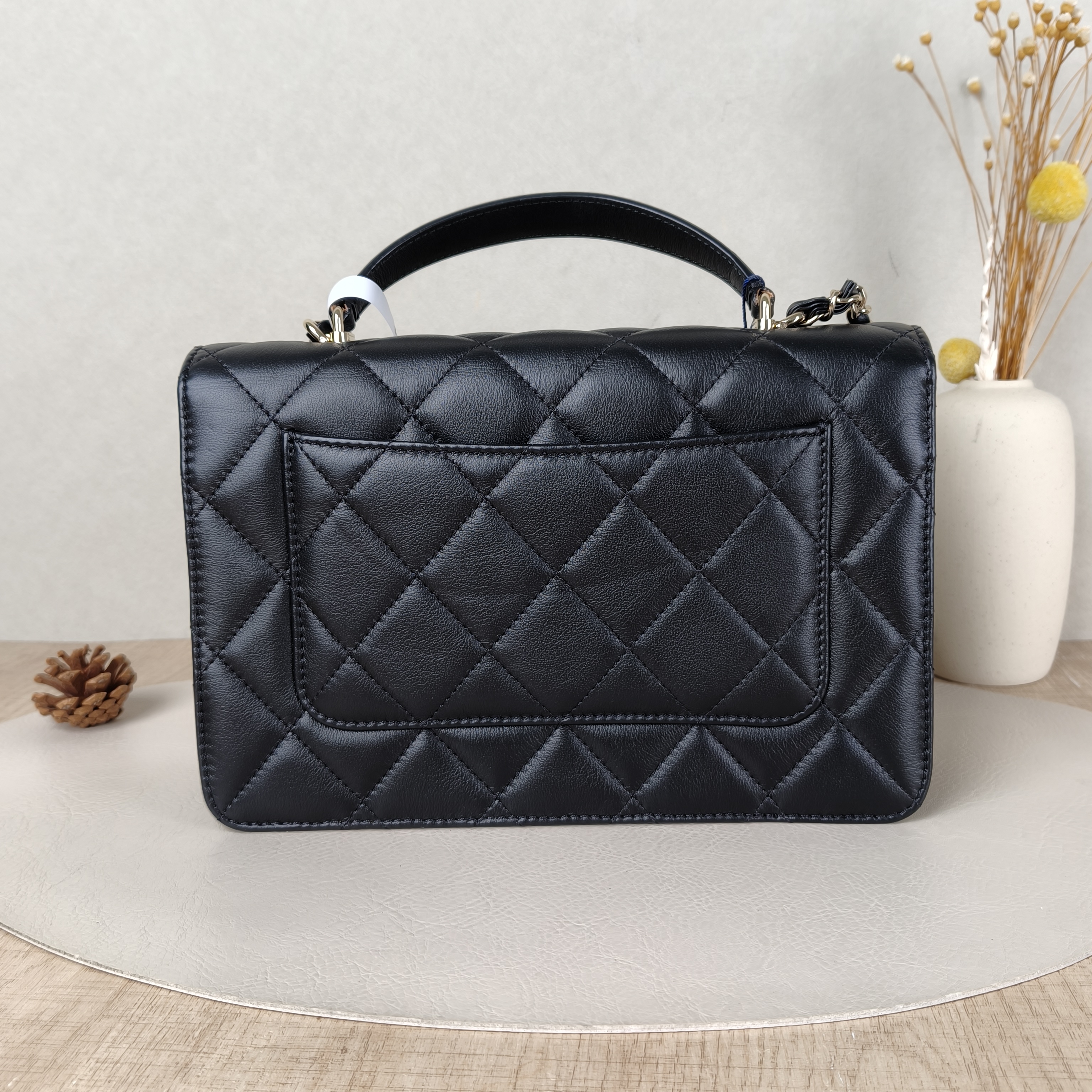 Chanel Crossbody Bagcoco lady Black Calfskin One Size25.5 × 7 × 17 cm — cover view 2 of 5