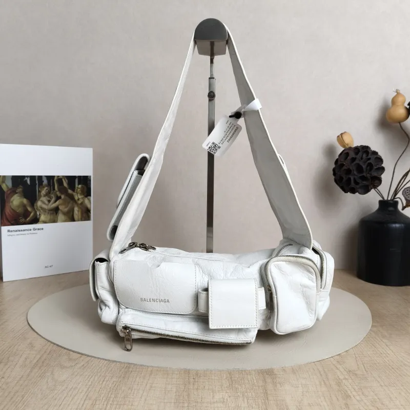 BALENCIAGA Top Handle Bag Superbusy Top Handle Bag White Lambskinmini 35 × 11 × 12 cm