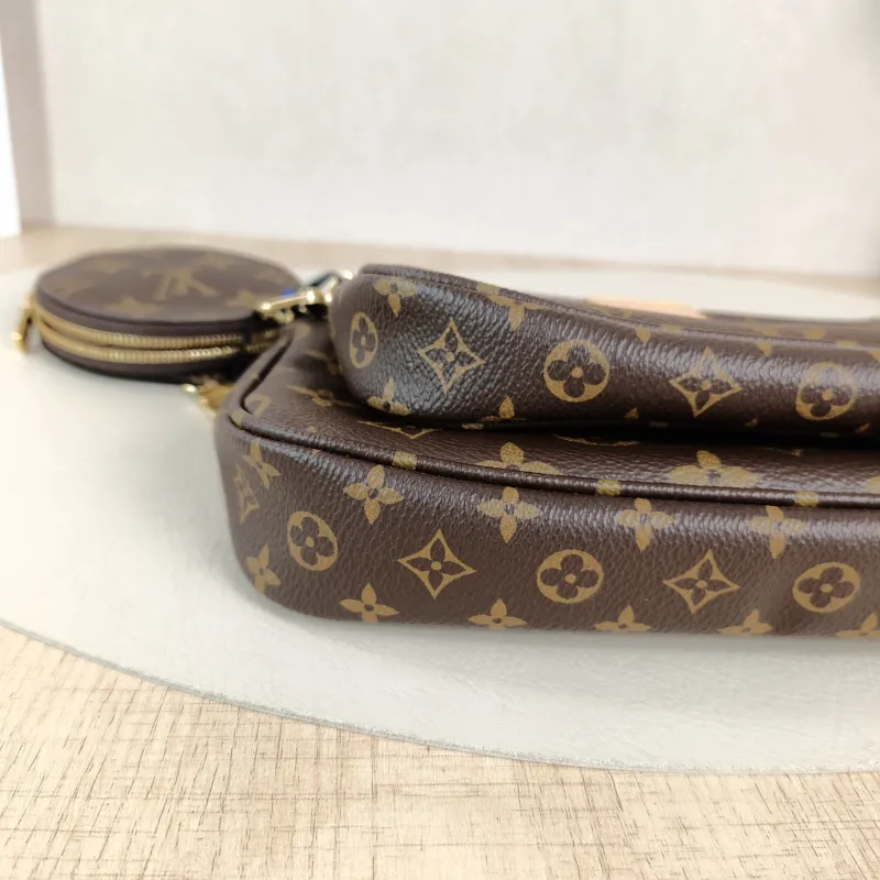 Louis Vuitton Crossbody Bag Multi Pochette Accessoires Shoulder Strap PVC Small24 × 4 × 13.5 cm — detail view 11 of 12