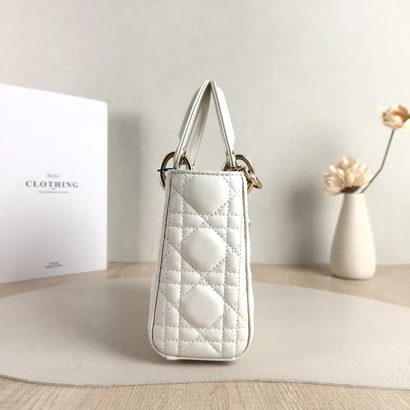 DIOR Crossbody Bag Lady Lady Dior Bag White Lambskin Mini 17 × 7 × 15 cm — detail view 3 of 11