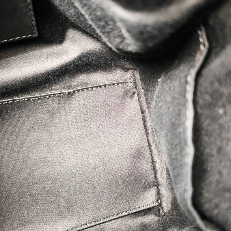 Chanel Shoulder Bag 25Bag Grey Canvas Small 26 × 14 × 30 cm — detail view 7 of 12