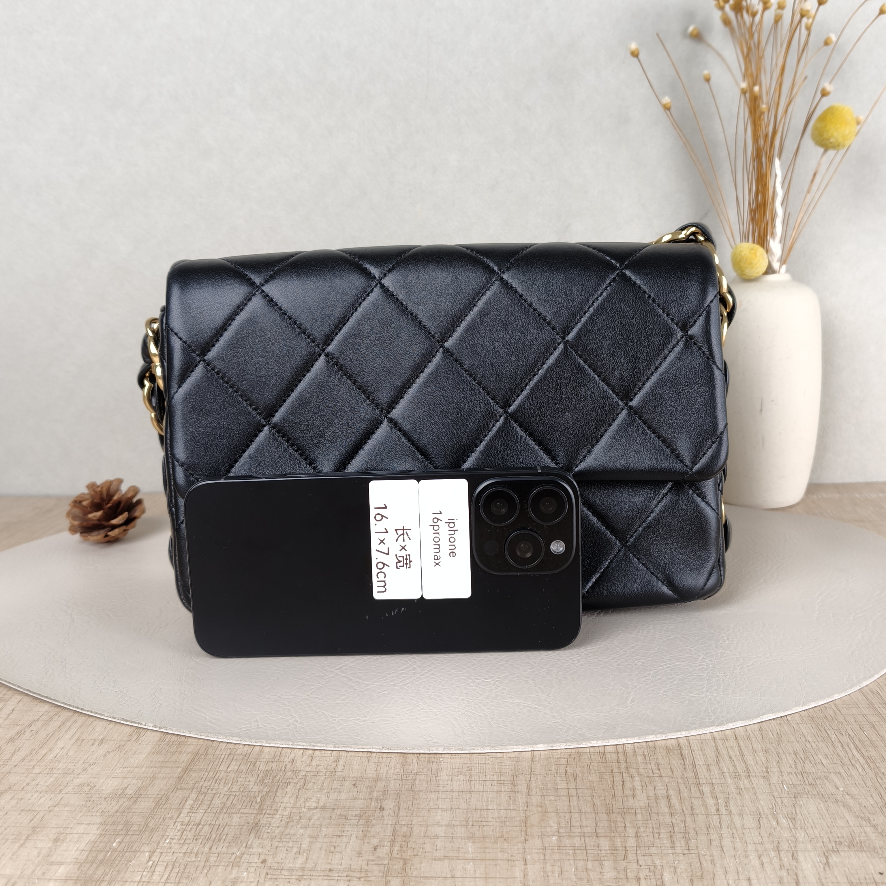 Chanel Shoulder Bag Black Lambskin One Size25 × 7 × 17 cm — cover view 3 of 5