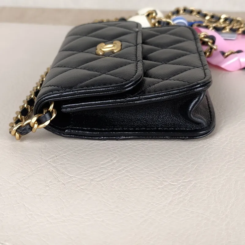 Chanel Crossbody Bag Crossbody Bag Black with Gold-Tone Hardware Lambskinmini12 × 2.5 × 9.5 cm — detail view 8 of 14