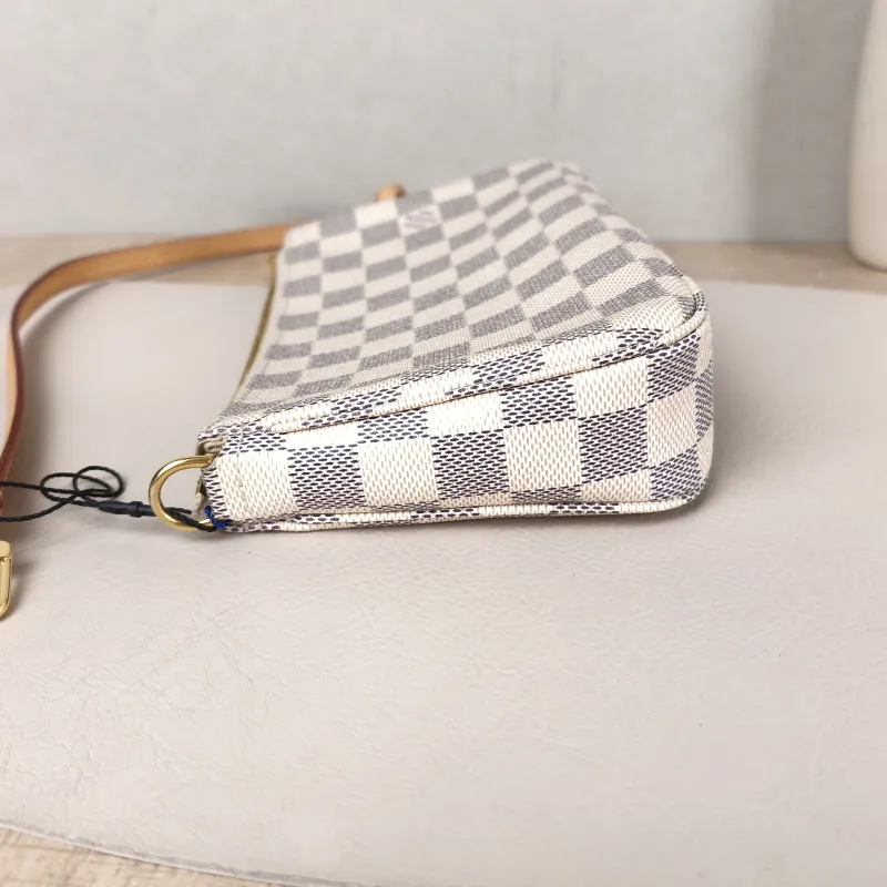 Louis Vuitton Shoulder Bag Vintage PVC Large 21 × 3 × 13 cm — detail view 6 of 10
