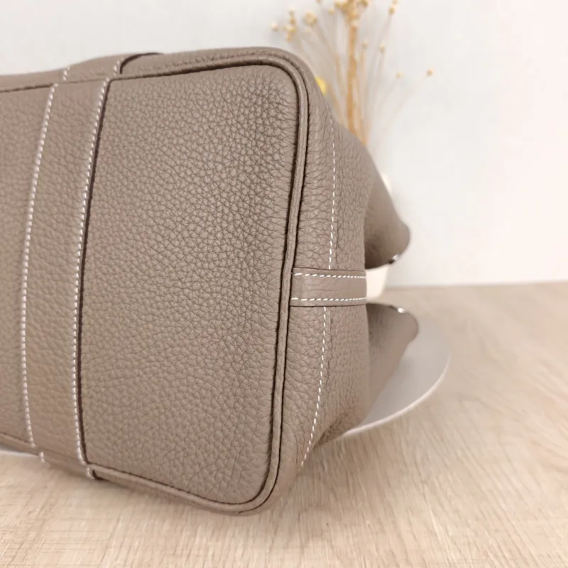 Hermès Top Handle Bag Garden Party 36 36 Negonda Calfskin Large 36 × 17 × 26 cm U — detail view 6 of 10