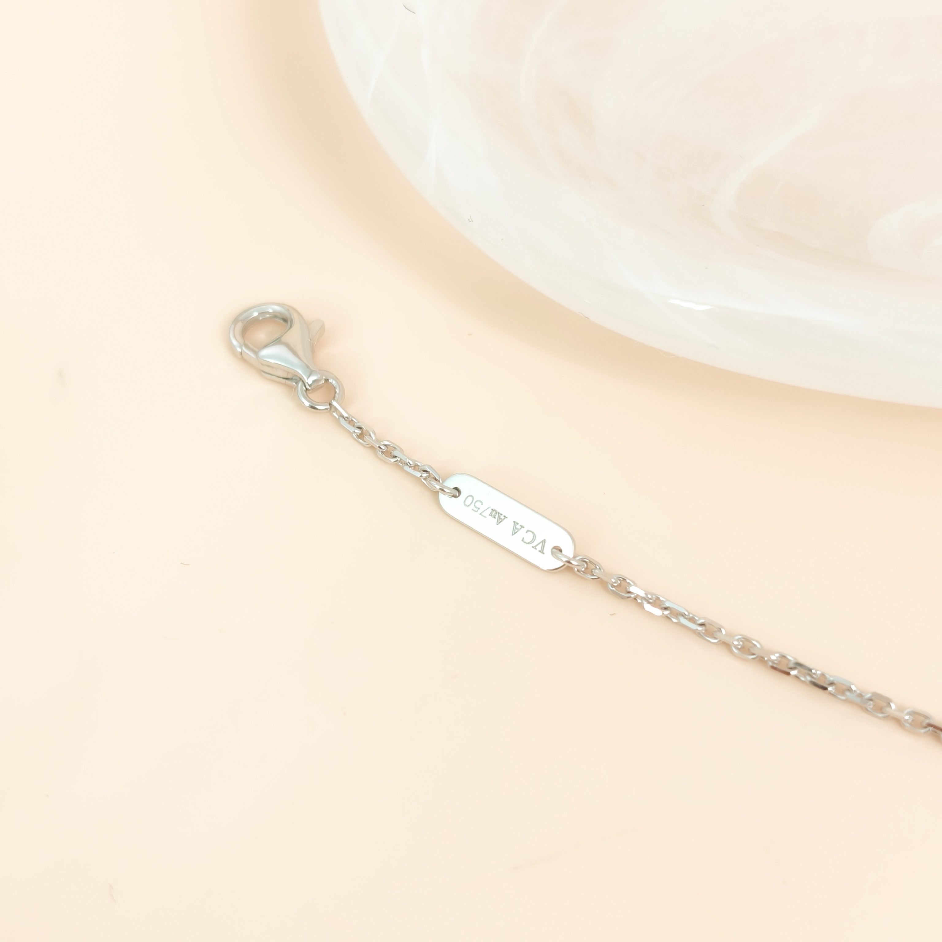 Van Cleef & Arpels Necklace Alhambra Alhambra Collection Necklace White Mother-of-Pearl Pearl · White Mother-of-Pearl18KW hite Gold Vintage Small1.… — cover view 8 of 8